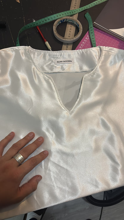 Satin T